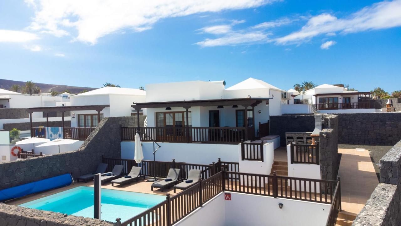 Villa Vista Reina - Luxury 6 Bedroom - Heated Pool- Views - Pool Table - Vista Lobos - Playa Blanca Dış mekan fotoğraf