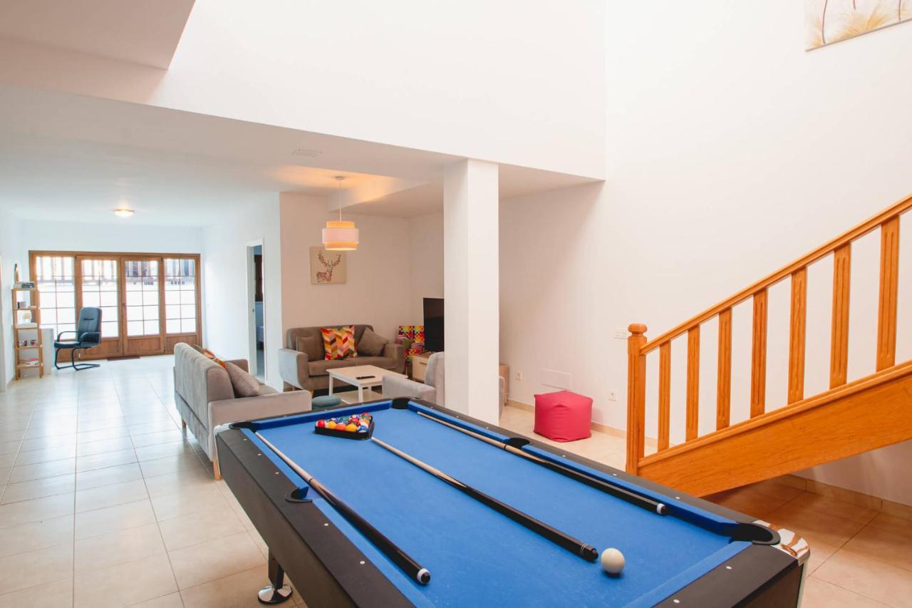 Villa Vista Reina - Luxury 6 Bedroom - Heated Pool- Views - Pool Table - Vista Lobos - Playa Blanca Dış mekan fotoğraf